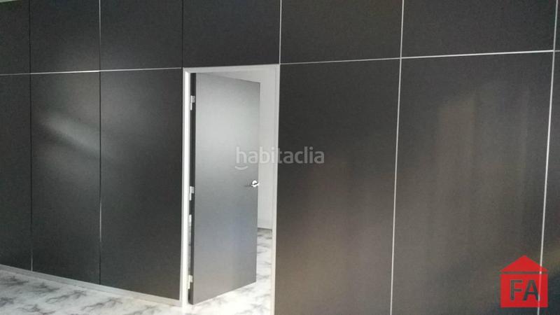 Foto 4d4ea298-d18f-4326-a263-1cde6e61eecf. Location bureau dans Centre Vendrell (El)