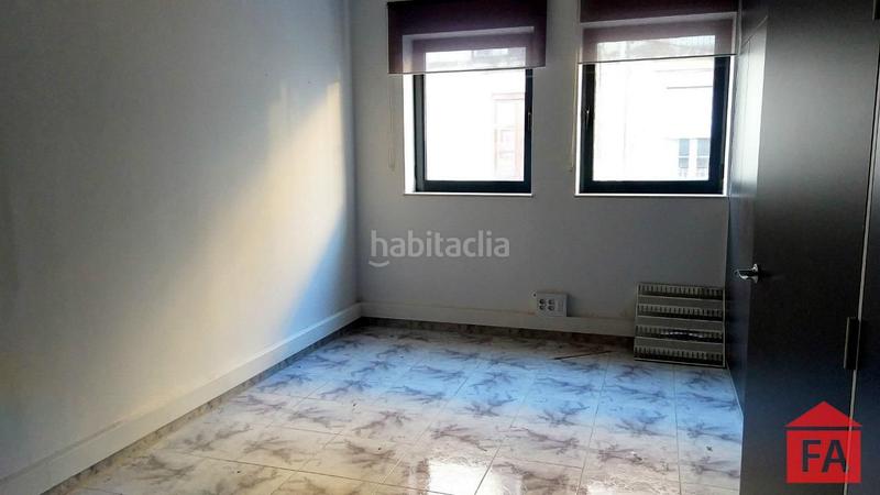 Foto c7a7cf4b-828b-4236-9506-4845213be71c. Location bureau dans Centre Vendrell (El)