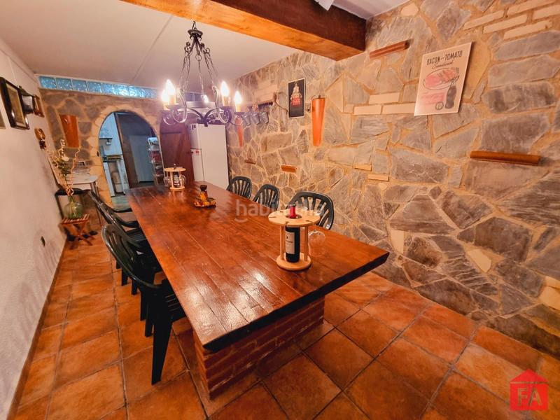 Foto 00d1e59e-d96b-4a0f-acf5-24de4608c877. Casa con riscaldamento parcheggio piscina in Creixell