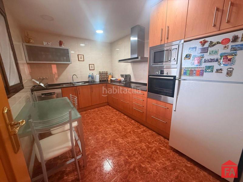 Foto 4aae998f-e281-477b-aaad-55bb3a9a29dc. Casa con riscaldamento parcheggio in Bisbal del Penedès (La)