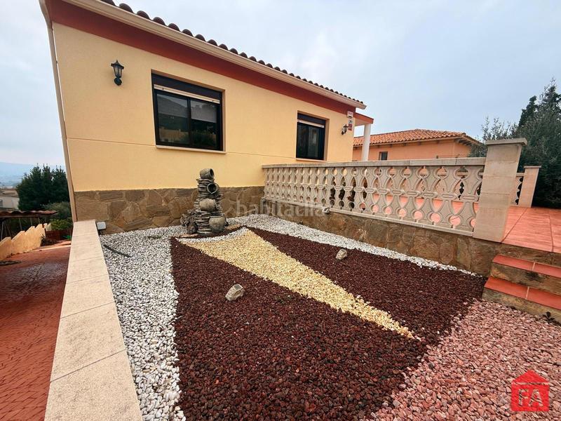 Foto 608e8f36-2b1a-4296-acfe-2efe768ae864. Casa con riscaldamento parcheggio in Bisbal del Penedès (La)