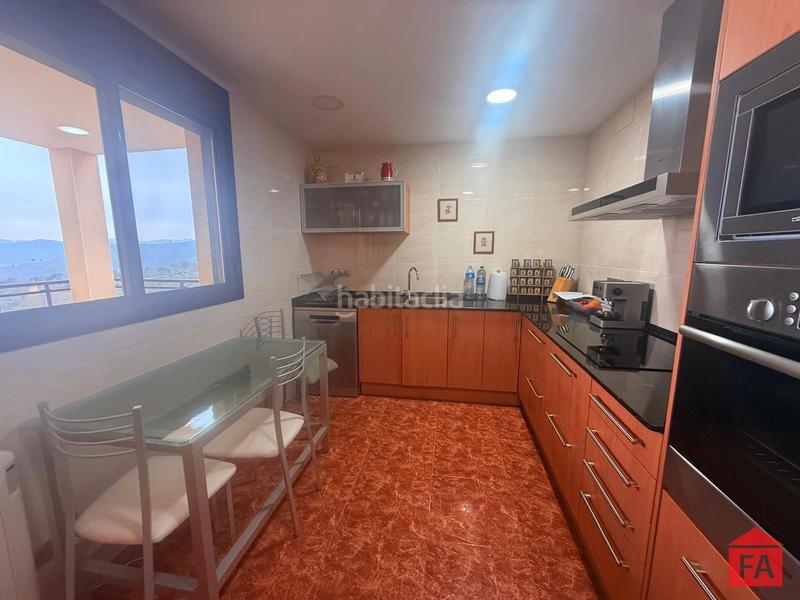 Foto 65ea2a79-6dbb-42a7-abd5-fdc655da582a. Casa con riscaldamento parcheggio in Bisbal del Penedès (La)