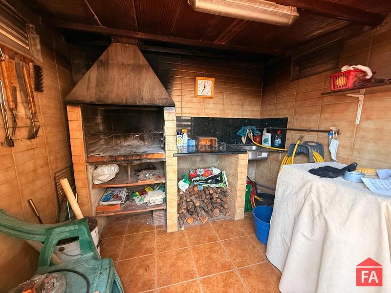 Foto 8f22017e-b6df-4085-bc83-4bef9d15e26e. Casa con riscaldamento parcheggio in Bisbal del Penedès (La)