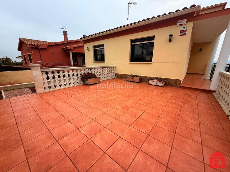 Foto 9d562887-1c6f-4b41-8b44-e71a8bc3f596. Casa con riscaldamento parcheggio in Bisbal del Penedès (La)