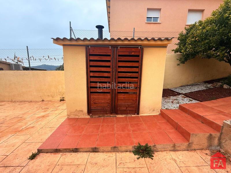 Foto f587ca05-ac08-4aca-a41d-073cc6db4675. Casa con riscaldamento parcheggio in Bisbal del Penedès (La)