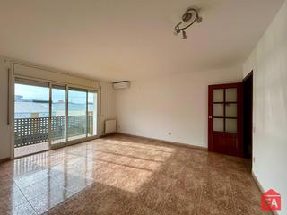 Flat in Centre. 33419 la muntanyeta, amplio piso de 3 dormitorios y parking