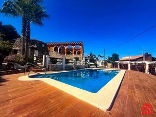 Casa a Albinyana. 65865 la papiola, espectacular casa de estilo andaluz con piscin