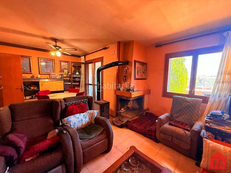 Foto b5ec698d-7f63-4ff9-92c9-2401ca6391a9. Casa a schiera con parcheggio in El Tancat-Mas d´en Gual Vendrell (El)