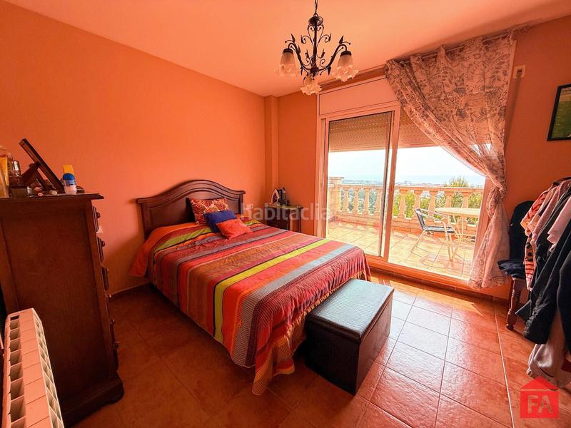 Foto 4d58f81d-58f5-422d-bd5a-a1475c4f916f. Casa adossada amb calefacció aparcament a Els Masos - Els Garrofers Coma-ruga