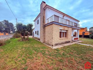 Casa a Banyeres del Penedès. 65885 priorat de banyeres, gran casa con 7 dormitorios