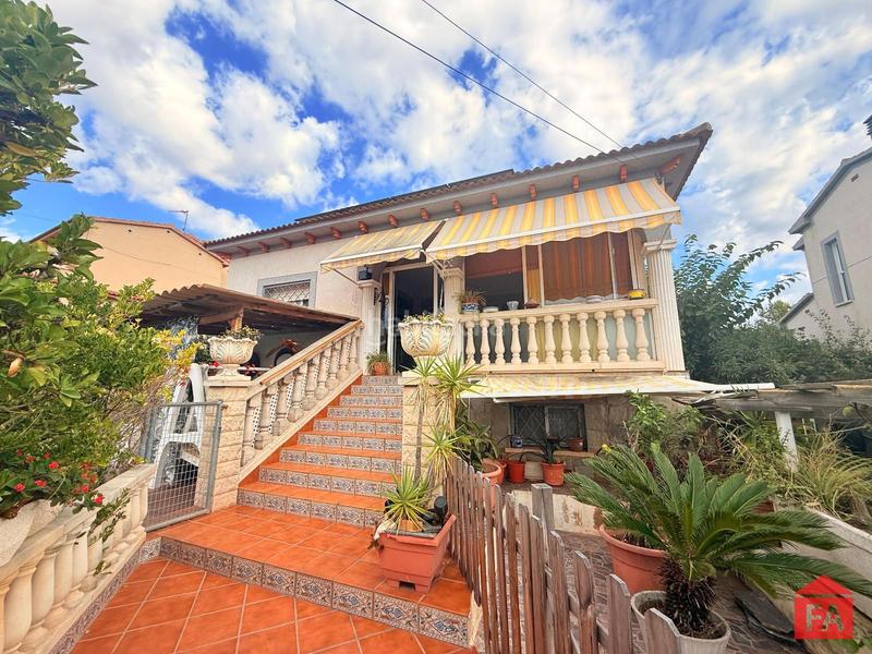 Foto e7d5f361-80d0-475f-b2fc-d94a4bf56ee6. Chalet avec chauffage parking piscine dans La Franquesa-Oasis Park Vendrell (El)