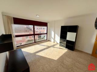 Pis a El Tancat-Mas d´en Gual. 33436 mas den gual, amplio piso exterior bien situado con 3 dorm