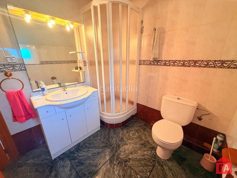 Foto 66826564-f297-4886-a537-f8e8dc530336. Haus mit heizung parking pool in Montmell (El)