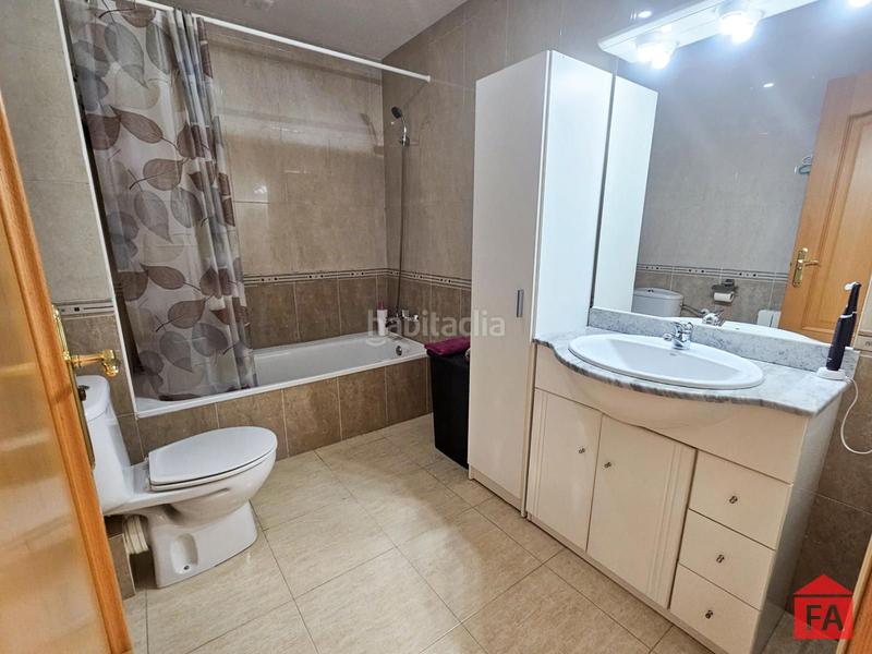 Foto 3029046d-5071-415b-84bc-33186e6af6f8. Maison jumelée avec chauffage parking dans Banyeres del Penedès