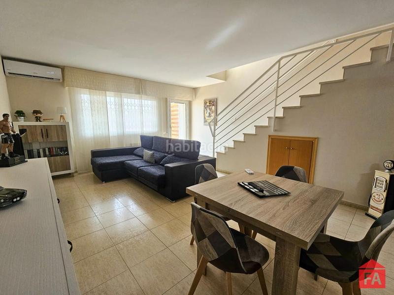 Foto 4a4f3f27-03f5-43a5-8c9a-6e20affb4d7f. Maison jumelée avec chauffage parking dans Banyeres del Penedès