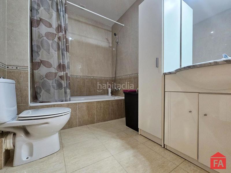 Foto 8980ffcd-5e57-41f9-b1fa-668b5907e91c. Maison jumelée avec chauffage parking dans Banyeres del Penedès