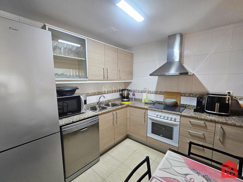 Foto ccf0096d-bcb6-44f5-982c-09adbdcd2092. Maison jumelée avec chauffage parking dans Banyeres del Penedès