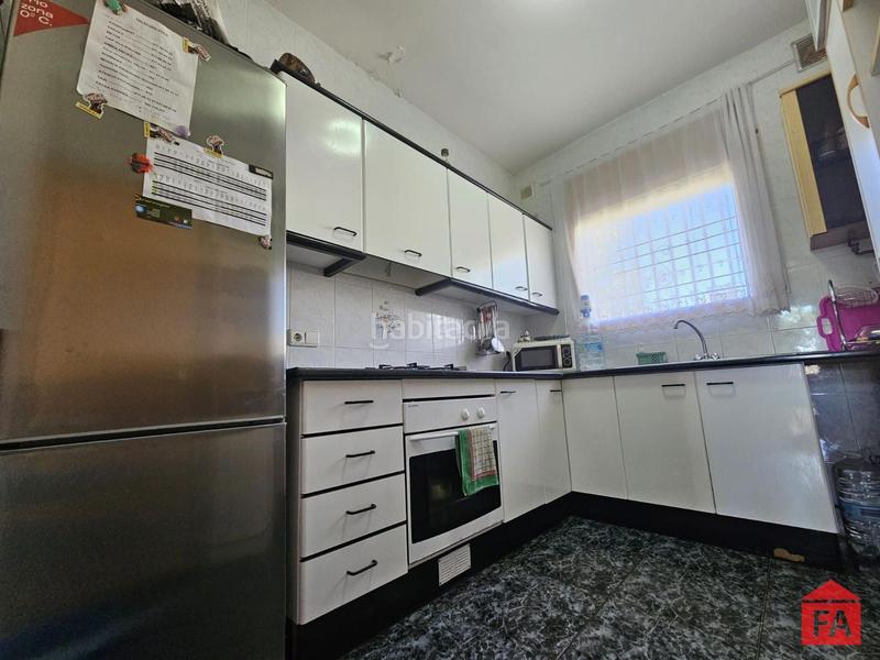 Foto b763db56-b0a4-4fc2-acfe-831f6a532978. Casa amb calefacció aparcament piscina a Montmell (El)