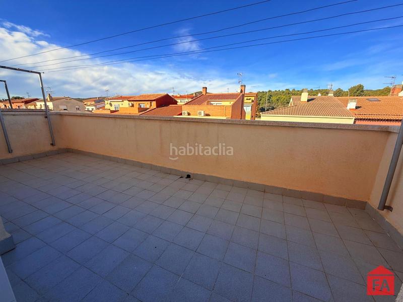 Foto a512ed69-41f4-44cf-b195-5ddd37bf25af. Casa adossada amb calefacció aparcament a El Tancat-Mas d´en Gual Vendrell (El)