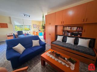 Maison jumelée à El Tancat-Mas d´en Gual. 52488 mas den gual, gran adosada de 5 dormitorios y garaje