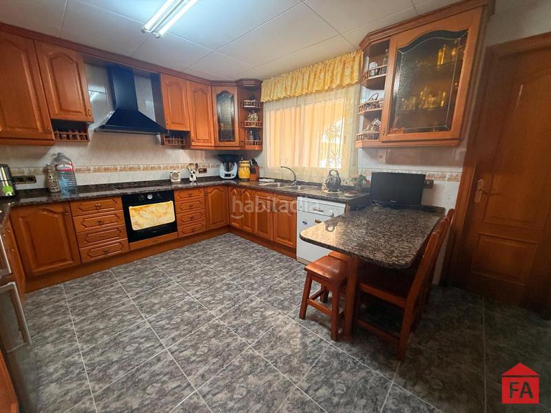 Foto b1a21e7d-c8b9-4411-8bc9-5e3faccaf49e. Casa adossada amb calefacció aparcament a El Tancat-Mas d´en Gual Vendrell (El)