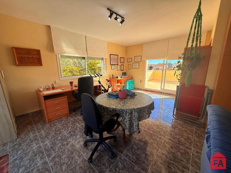 Foto c5cb1a06-40ba-4990-a13b-8d8c7b884123. Casa adossada amb calefacció aparcament a El Tancat-Mas d´en Gual Vendrell (El)