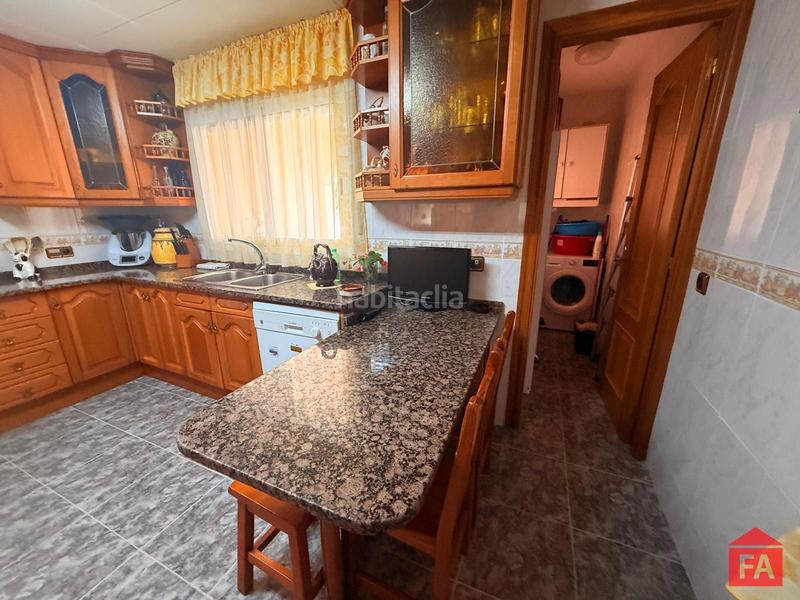 Foto cda7d2c2-1085-402f-a702-af83f9959497. Casa adossada amb calefacció aparcament a El Tancat-Mas d´en Gual Vendrell (El)