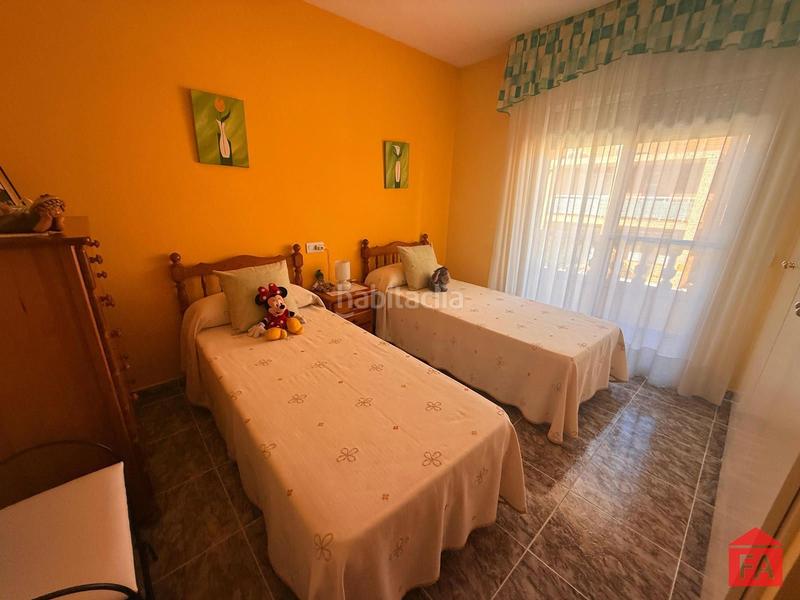 Foto ed9d1356-efc9-4c87-9b58-3cbfaaefcd49. Casa adossada amb calefacció aparcament a El Tancat-Mas d´en Gual Vendrell (El)