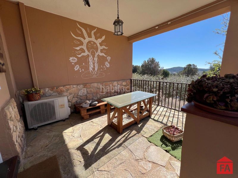 Foto 4a0ab946-20c1-4caa-a764-5524329b02a9. Casa amb calefacció aparcament piscina a Montmell (El)