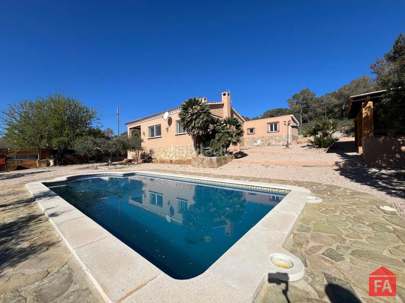 Foto b80d0d09-e00a-40f4-b65c-b0b9afad7740. Casa amb calefacció aparcament piscina a Montmell (El)
