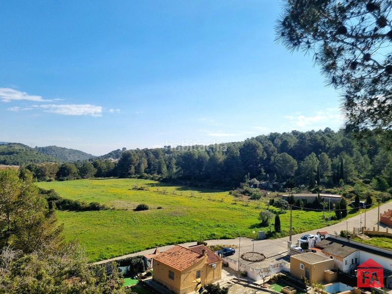 Foto a00c6cd8-3aad-4d37-90a0-2a8c9f08f30a. Finca rústica a Bisbal del Penedès (La)