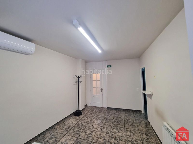 Foto 478cc0f6-9611-401e-ba03-127d05600a6a. Pis amb calefacció aparcament a Centre Vendrell (El)