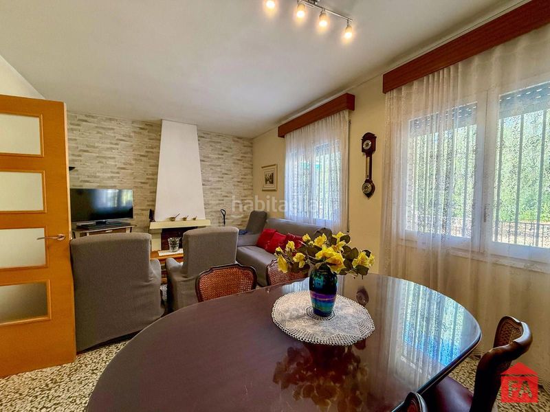 Foto dd9bf0a3-9193-43ac-898a-d7444854c7cc. Casa amb aparcament a Montmell (El)
