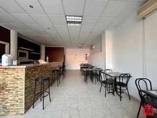 Local commercial à Centre