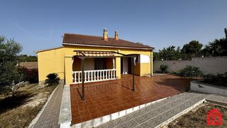Maison à Bisbal del Penedès (La). 65937 can gordei, amplia casa con 4 dormitorios y garaje