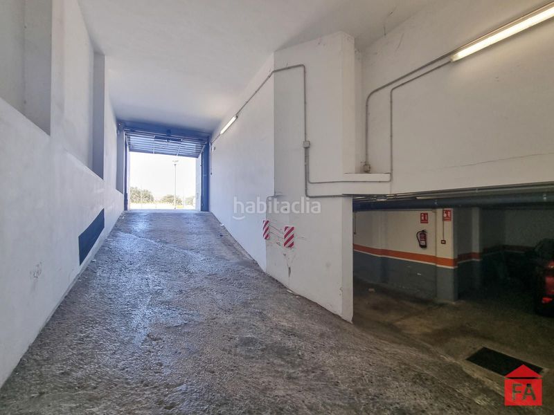 Foto 8975ca2d-9577-4328-8946-9ed40943e05a. Pis amb calefacció aparcament a Centre Vendrell (El)