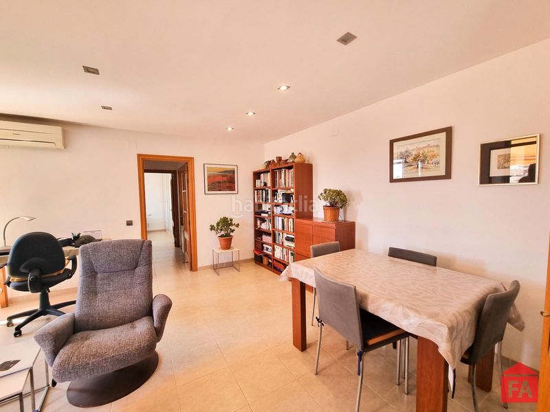 Foto 485e7f33-21a1-4ad2-b101-e6bed0520add. Ático 21555 vendrell centro, ático con 2 dormitorios y espectacular terraza en Vendrell (El)