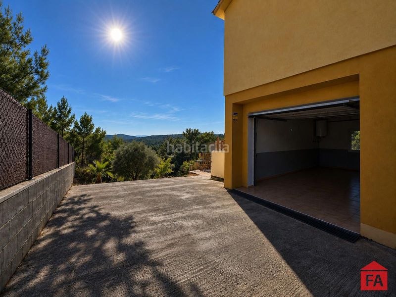 Foto f2fbafbc-2966-49c6-89dd-4d9ea225e022. Casa amb calefacció aparcament a Masllorenç