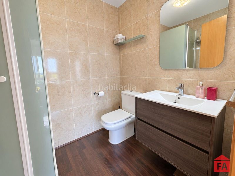 Foto ed21cf42-f24e-4ea1-92d3-3daca98cff1f. Casa adossada amb calefacció aparcament a Arboç (L´)