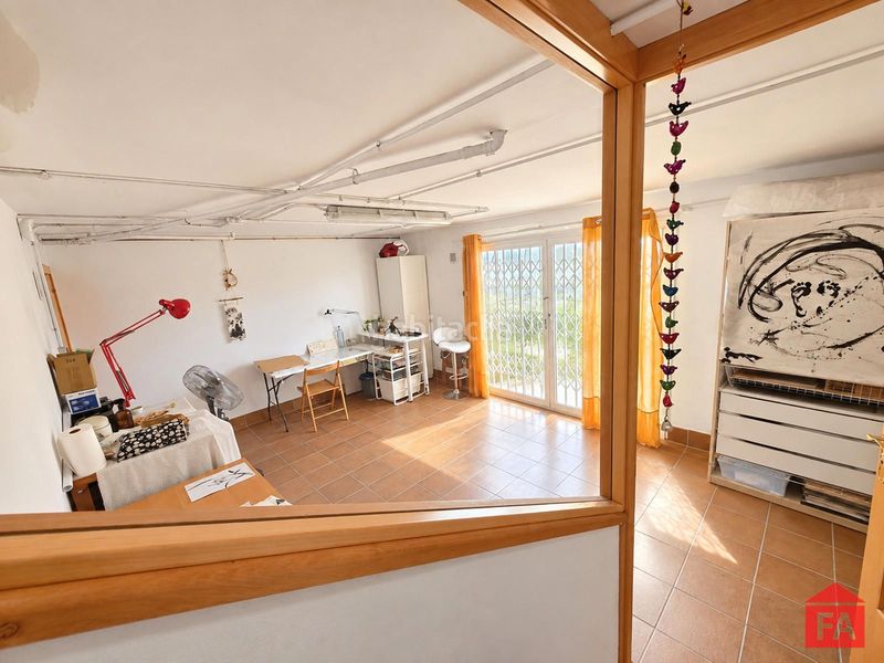 Foto f1a0fc5c-e16e-438b-8e6c-5fc60e4eede8. Casa adossada amb calefacció aparcament a Arboç (L´)