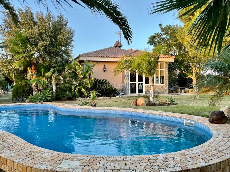 Foto f634f7a7-5e8d-4e1a-b0e6-402cc954c1f3. Chalet venta chalet marquesado en Villanueva Golf Puerto Real