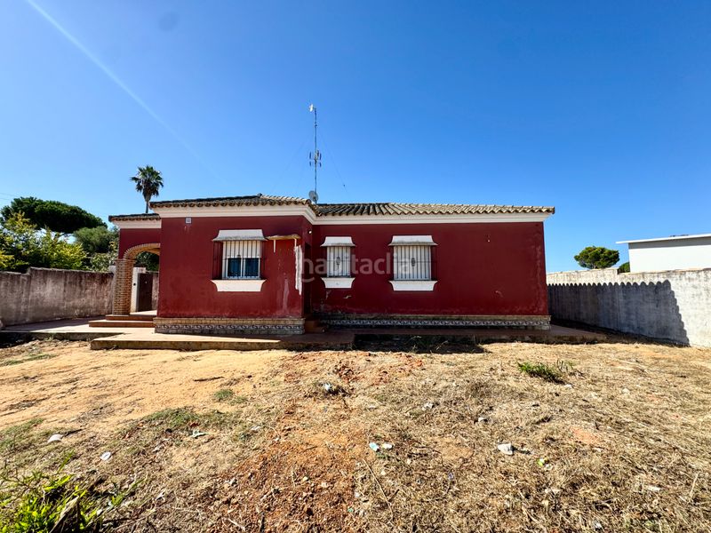Foto f5fde018-56b7-4cc9-a29f-5d78f1dfca0e. Xalet amb xemeneia aparcament a Los Franceses - La Vega Chiclana de la Frontera