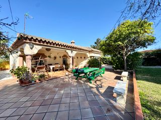 Chalet en Los Gallos. Venta chalet mogarizas