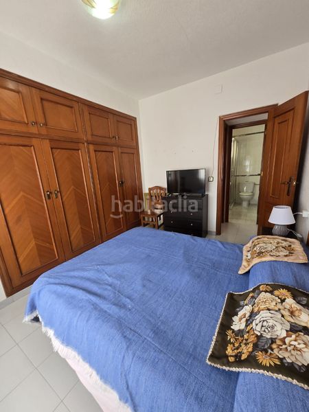 Foto 18d66e50-f5a8-4e37-a5c9-14c994cc2c4e. Pis a calle de pedro lorca 102 piso de 3 dormitorios a dos calles de playa del cura – a Torrevieja