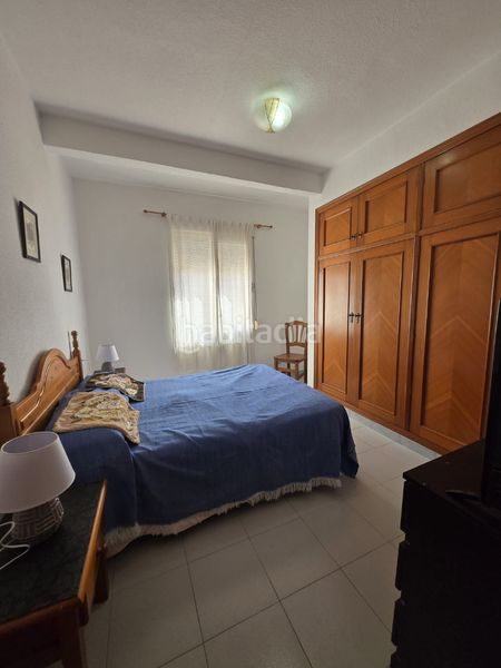 Foto c9dd6603-7b01-4d2b-a1f8-d83516dfebdc. Pis a calle de pedro lorca 102 piso de 3 dormitorios a dos calles de playa del cura – a Torrevieja