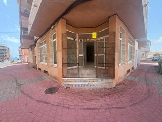 Local Comercial a Calle Redován