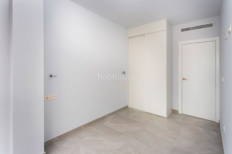 Foto 105860a3-b7ba-41ec-85b5-a2a34cf67f40. Apartament a calle ramón gallud 173 apartamento nuevo a estrenar de 2 dormitorios y 2 terrazas a 100 m de playa del cura – a Torrevieja