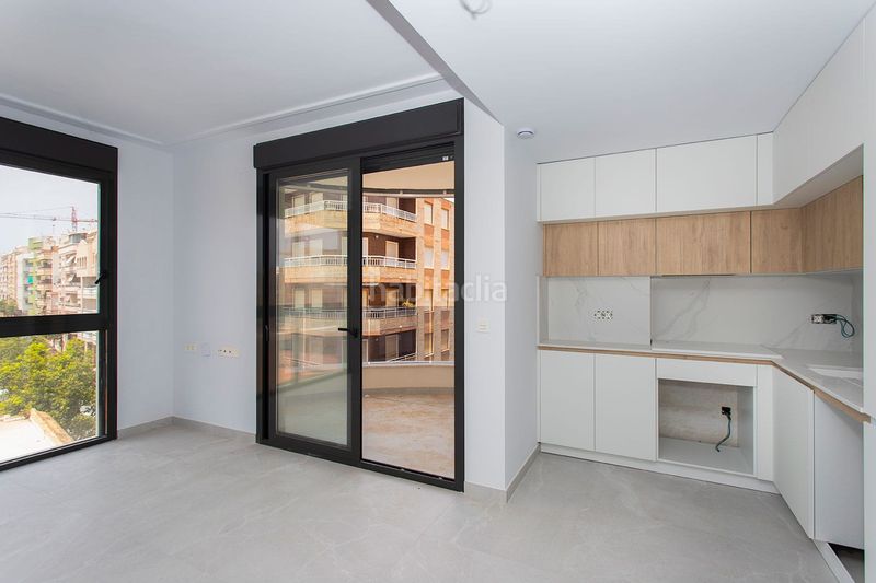 Foto 42f32933-348b-4fea-96b8-0eab1e0898fa. Apartament a calle ramón gallud 173 apartamento nuevo a estrenar de 2 dormitorios y 2 terrazas a 100 m de playa del cura – a Torrevieja