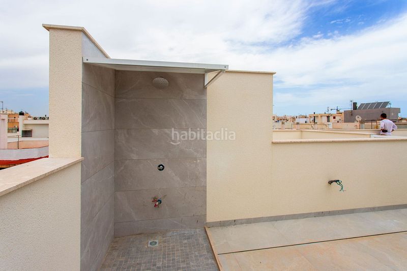 Foto d31e8597-8fc0-424b-a6ae-31c6a0209b74. Apartament a calle ramón gallud 173 apartamento nuevo a estrenar de 2 dormitorios y 2 terrazas a 100 m de playa del cura – a Torrevieja