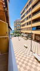 Apartment  Avenida doctor gregorio marañón 64. # apartamento reformado con vistas al mar a 50 m de playa del ac